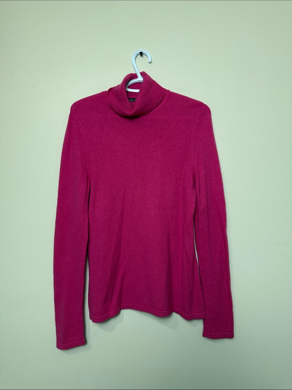 Lord & Taylor Women's 100% cashemere Turtleneck Sweater